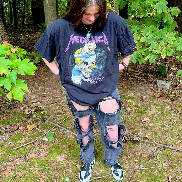 METALLICA OVERSIZED TEE - Picture 1 of 2